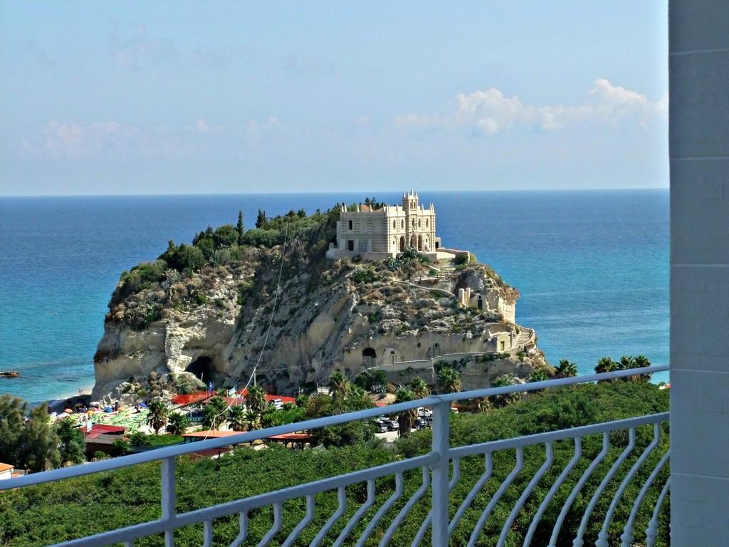 Bella Tropea Suite Room photo