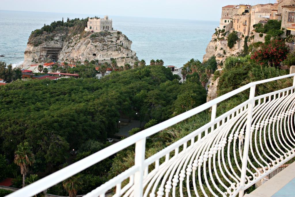 Bella Tropea Suite Room photo